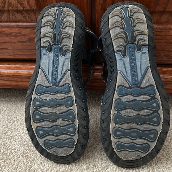 SKECHERS Sandals, Outdoor Lifestyle, size 6.  Only wore few times. - Picture 8 of 8